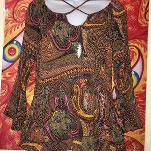 Grateful dead 13 point bolt paisley top